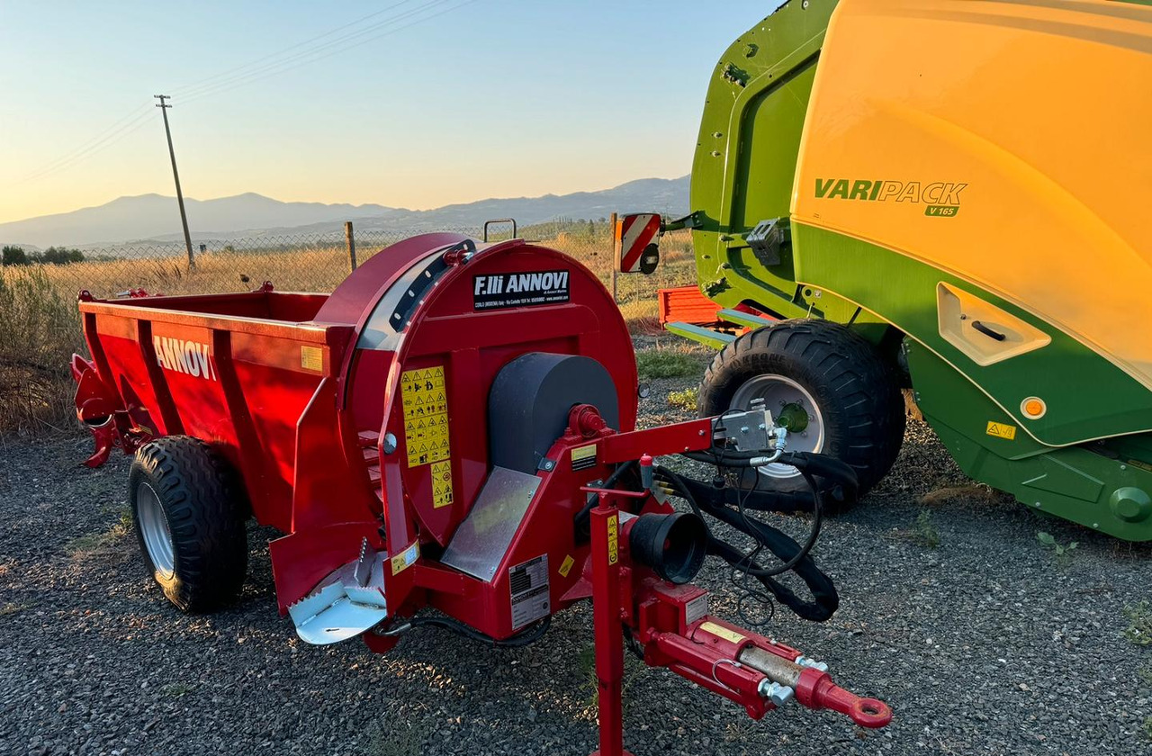 Spandiletame - Shpërndarës plehu: foto 5 Spandiletame - Shpërndarës plehu: foto 5