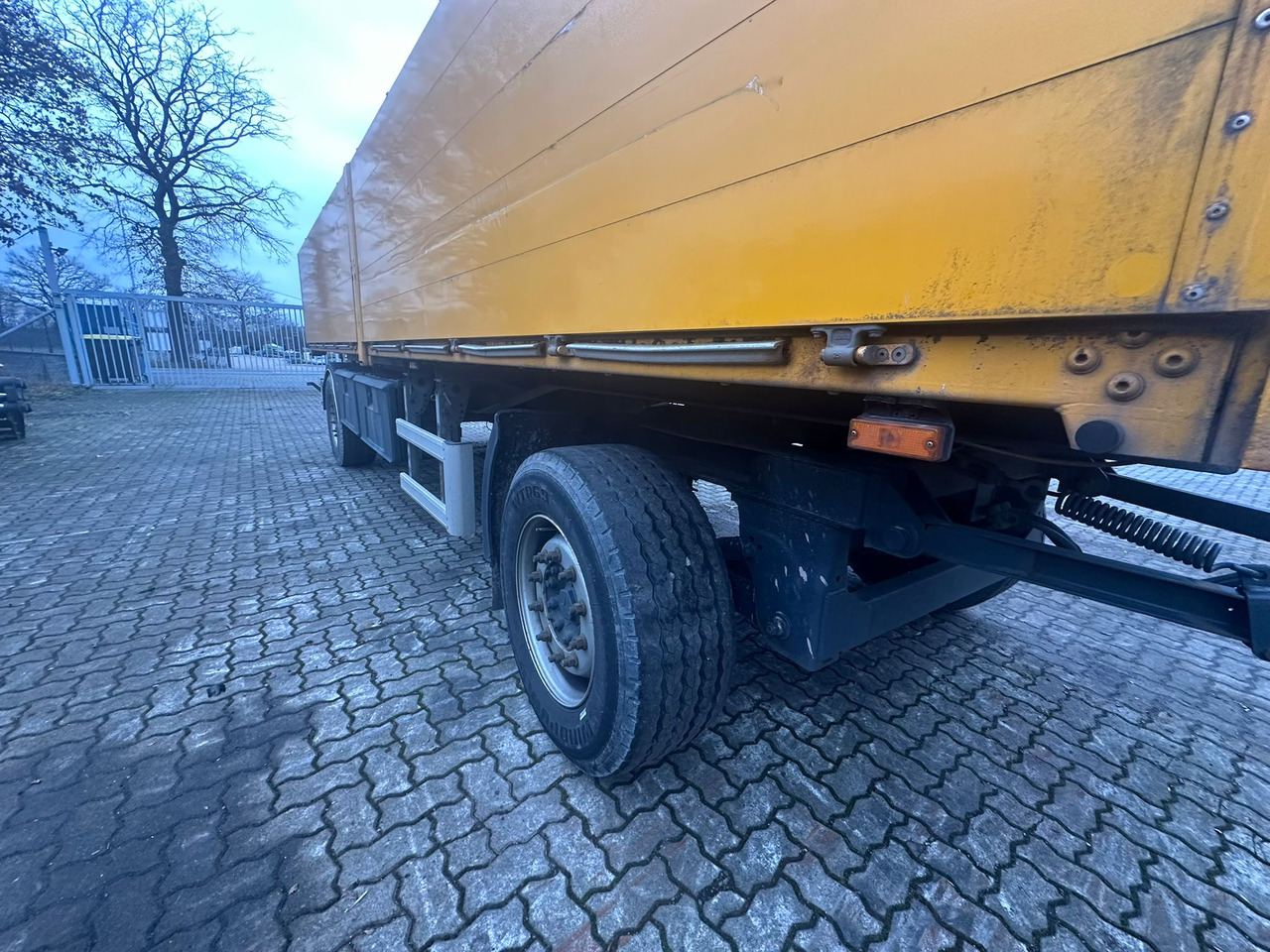 IVECO STRALIS 420 truck open box with TEREX loading crane 290.2E-A3 - Kamion vetëngarkues, Kamion me vinç: foto 5 IVECO STRALIS 420 truck open box with TEREX loading crane 290.2E-A3 - Kamion vetëngarkues, Kamion me vinç: foto 5