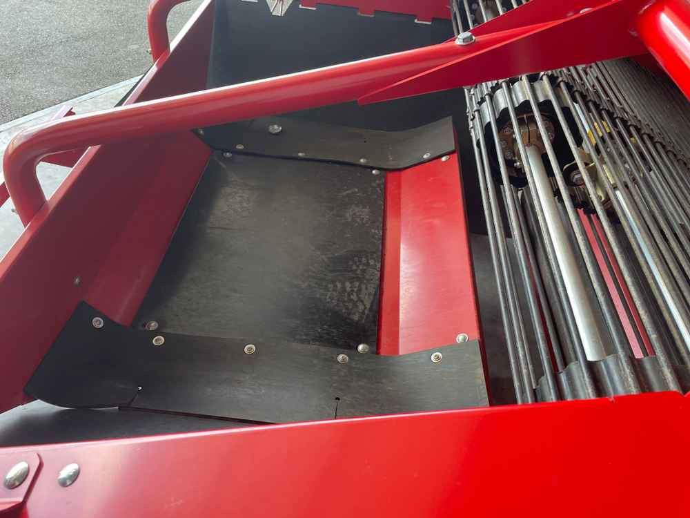 Grimme WV 165 - Makinë për vjelje rrushi: foto 2 Grimme WV 165 - Makinë për vjelje rrushi: foto 2