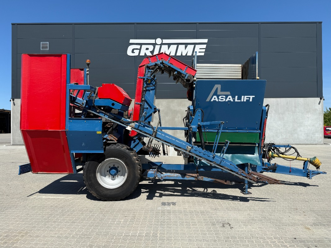 ASA-Lift T-130-B - Makinë për vjelje rrushi: foto 1 ASA-Lift T-130-B - Makinë për vjelje rrushi: foto 1