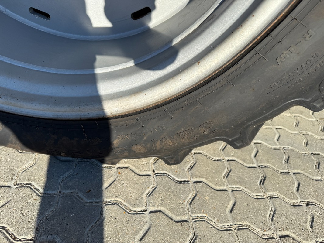 Grimme SE-150-60-NB - Makinë për nxjerrjen e patateve: foto 3 Grimme SE-150-60-NB - Makinë për nxjerrjen e patateve: foto 3