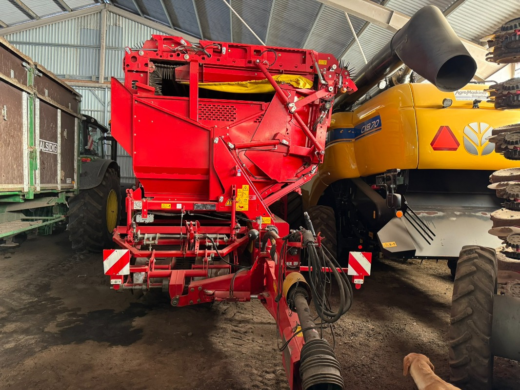 Grimme SE-150-60-UB XXL - Makinë për nxjerrjen e patateve: foto 1 Grimme SE-150-60-UB XXL - Makinë për nxjerrjen e patateve: foto 1