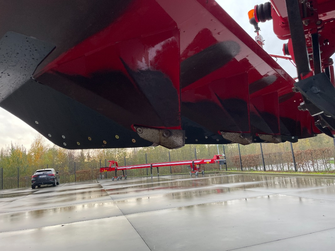 Grimme GL 420 - Makinë korrëse: foto 2 Grimme GL 420 - Makinë korrëse: foto 2