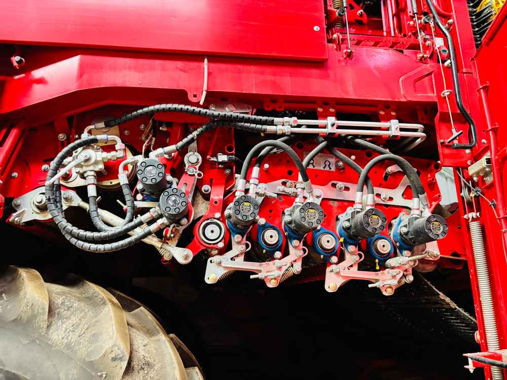Grimme VARITRON 470 GEN III - Makinë korrëse: foto 2 Grimme VARITRON 470 GEN III - Makinë korrëse: foto 2