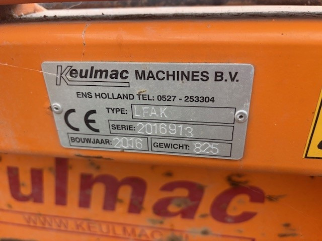 Keulmac ONION TOPPER - Makinë për vjelje rrushi: foto 2 Keulmac ONION TOPPER - Makinë për vjelje rrushi: foto 2