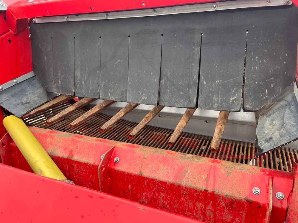 Grimme CS 150 - Makinë për nxjerrjen e patateve: foto 2 Grimme CS 150 - Makinë për nxjerrjen e patateve: foto 2