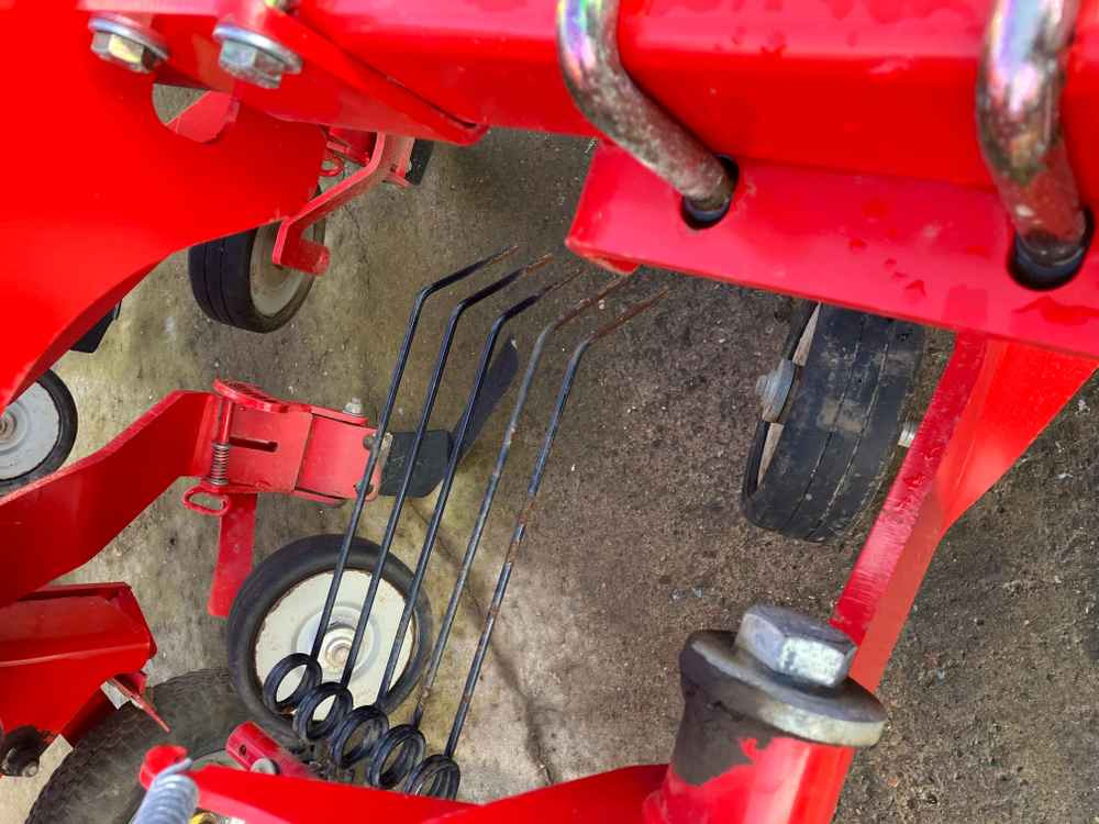 Grimme Grimme GH2, Weeder, Row Re-Former - Makinë korrëse: foto 3 Grimme Grimme GH2, Weeder, Row Re-Former - Makinë korrëse: foto 3