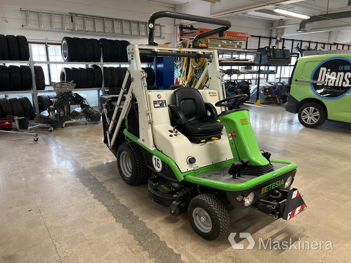 Åkgräsklippare Etesia H124D - Korrëse bari i kopshtit: foto 3 Åkgräsklippare Etesia H124D - Korrëse bari i kopshtit: foto 3