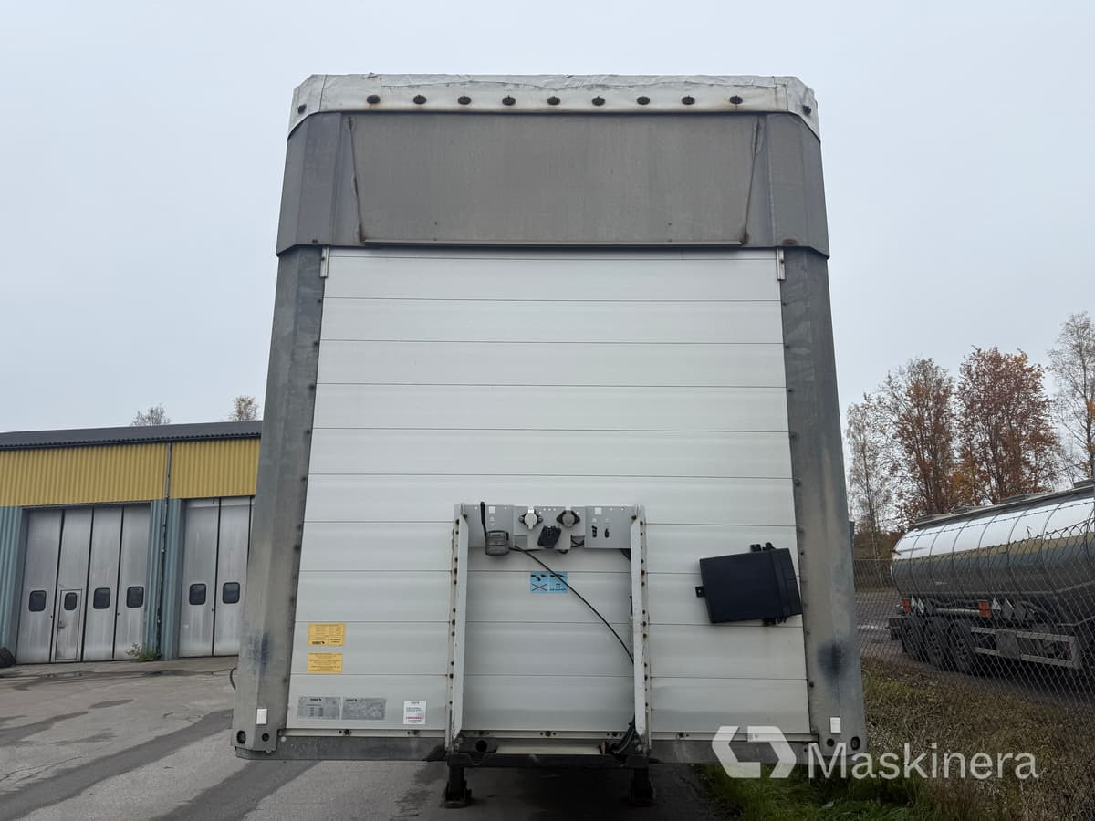 Gardintrailer Schmitz S01 - Gjysmë rimorkio me tendë: foto 2 Gardintrailer Schmitz S01 - Gjysmë rimorkio me tendë: foto 2