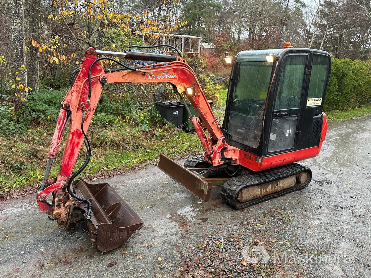 Grävmaskin EuroTom TS-27S - Ekskavator me zinxhirë: foto 1 Grävmaskin EuroTom TS-27S - Ekskavator me zinxhirë: foto 1