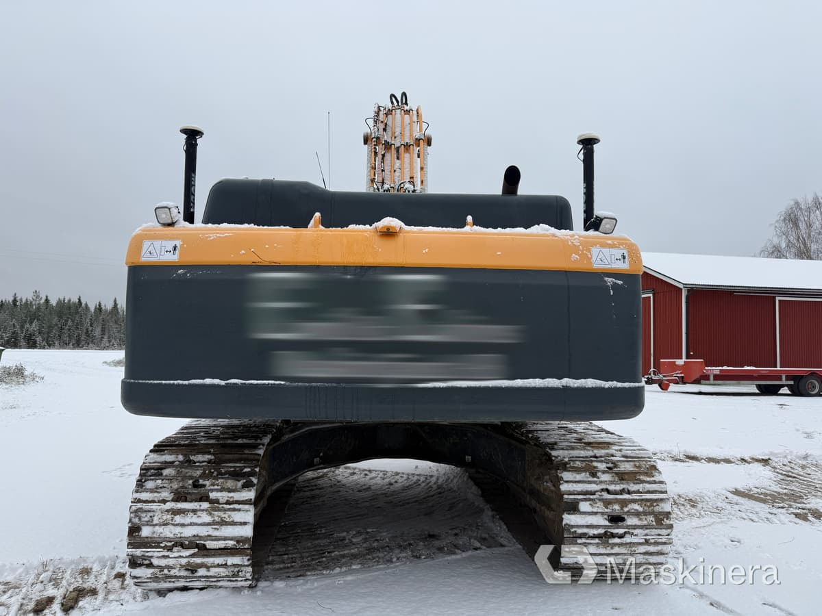 Grävmaskin Hyundai Robex 300LC-9A - Ekskavator me zinxhirë: foto 4 Grävmaskin Hyundai Robex 300LC-9A - Ekskavator me zinxhirë: foto 4