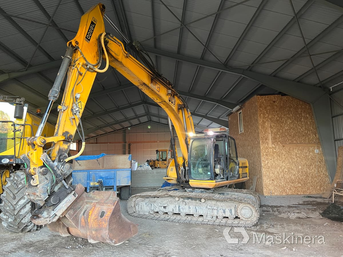 Grävmaskin JCB JS200 - Ekskavator me zinxhirë: foto 2 Grävmaskin JCB JS200 - Ekskavator me zinxhirë: foto 2