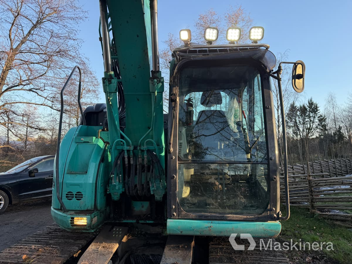 Ekskavator me zinxhirë Grävmaskin Kobelco SK140SRLC-5: foto 10