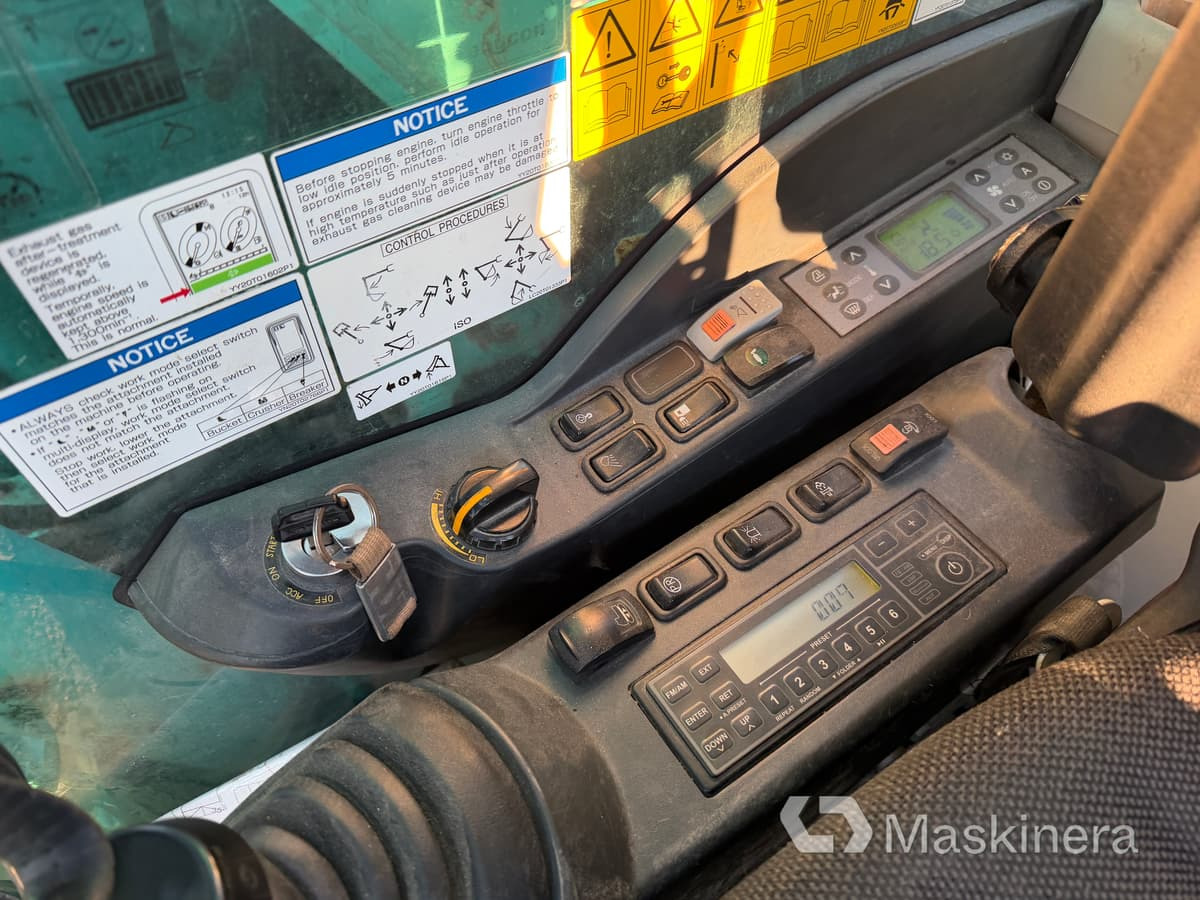 Ekskavator me zinxhirë Grävmaskin Kobelco SK140SRLC-5: foto 49