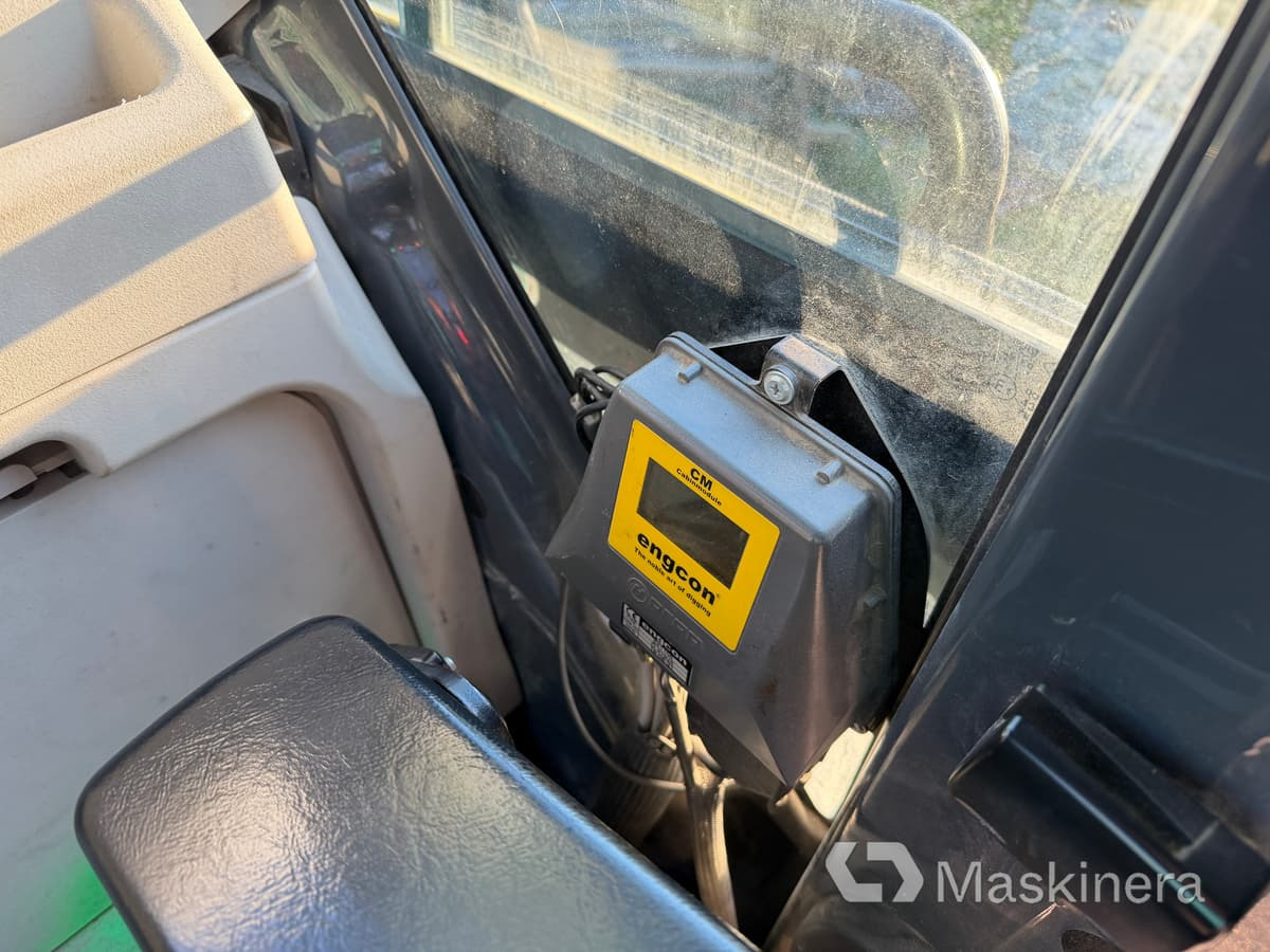 Ekskavator me zinxhirë Grävmaskin Kobelco SK140SRLC-5: foto 50