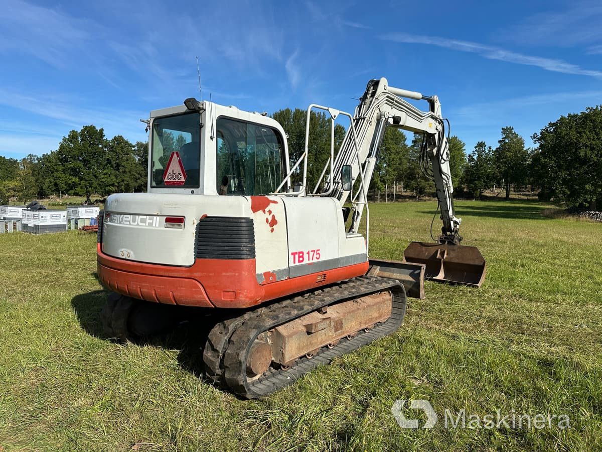 Grävmaskin Takeuchi TB175 - Ekskavator me zinxhirë: foto 5 Grävmaskin Takeuchi TB175 - Ekskavator me zinxhirë: foto 5