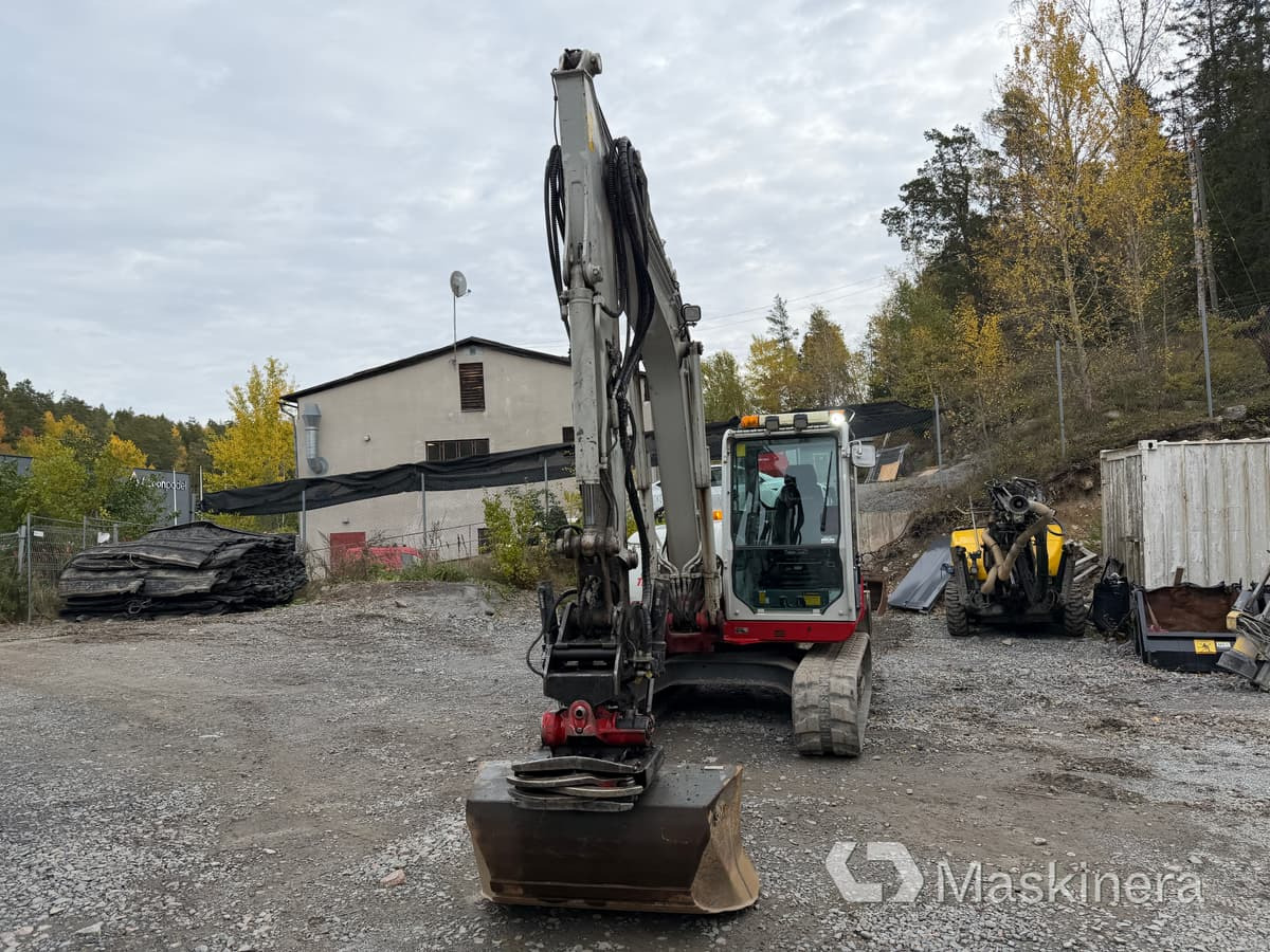 Grävmaskin Takeuchi TB290 - Ekskavator me zinxhirë: foto 2 Grävmaskin Takeuchi TB290 - Ekskavator me zinxhirë: foto 2