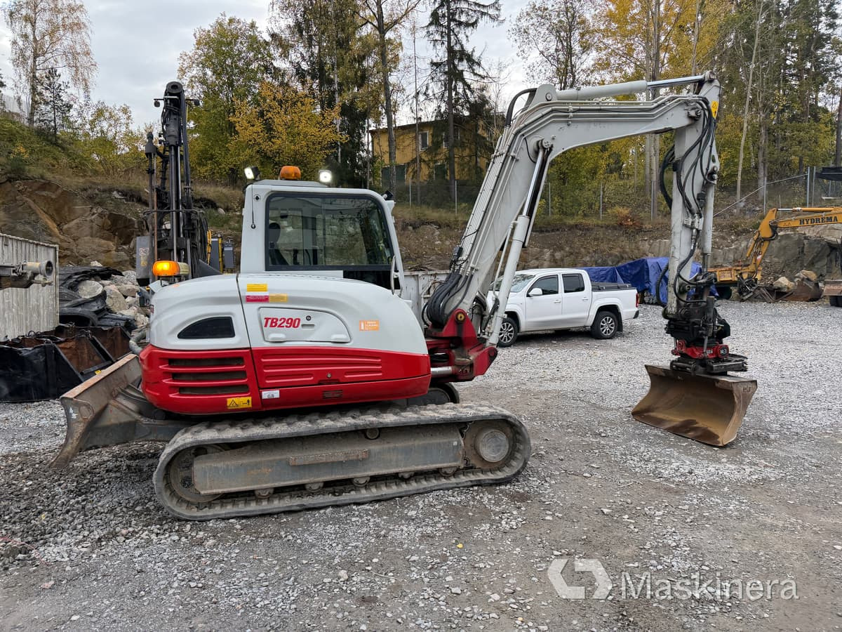 Grävmaskin Takeuchi TB290 - Ekskavator me zinxhirë: foto 5 Grävmaskin Takeuchi TB290 - Ekskavator me zinxhirë: foto 5
