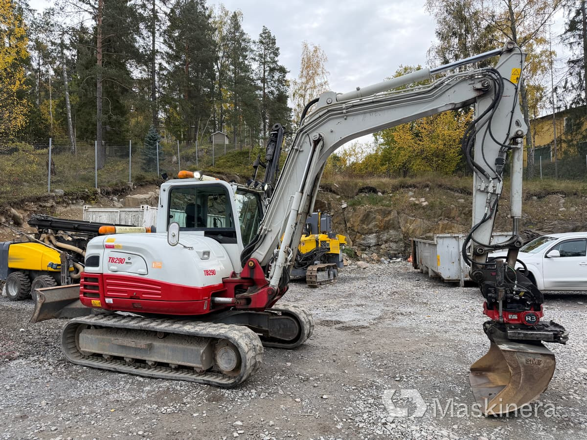 Grävmaskin Takeuchi TB290 - Ekskavator me zinxhirë: foto 4 Grävmaskin Takeuchi TB290 - Ekskavator me zinxhirë: foto 4