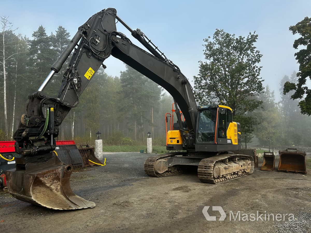 Grävmaskin Volvo ECR355EL GPS & tillbehör - Ekskavator me zinxhirë: foto 1 Grävmaskin Volvo ECR355EL GPS & tillbehör - Ekskavator me zinxhirë: foto 1