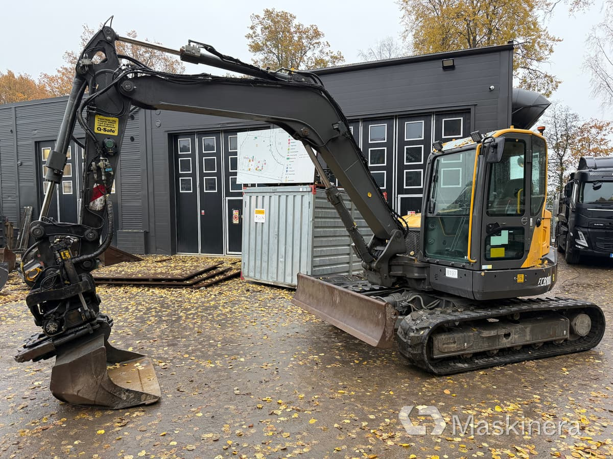 Grävmaskin Volvo ECR88D med tillbehör - Ekskavator me zinxhirë: foto 1 Grävmaskin Volvo ECR88D med tillbehör - Ekskavator me zinxhirë: foto 1