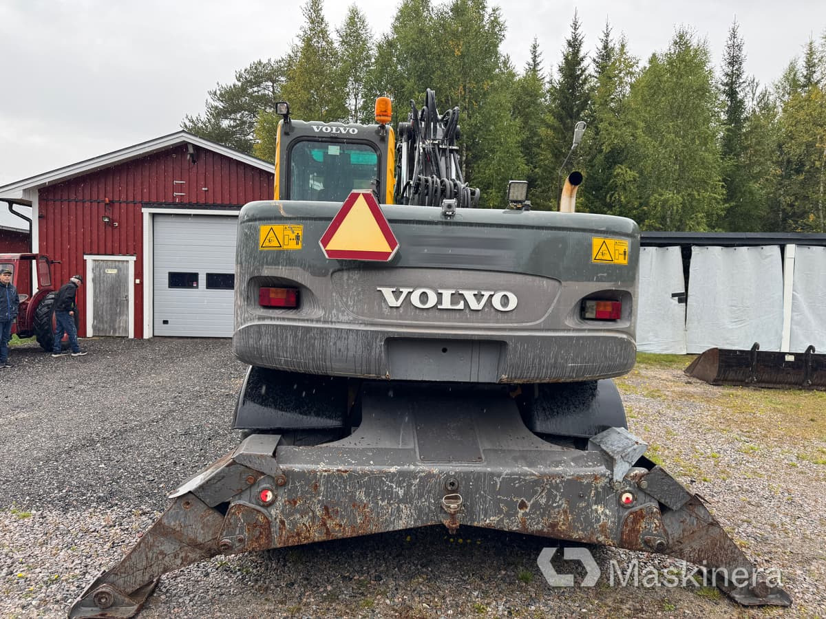 Hjulgrävare Volvo EW160B med tillbehör - Ekskavator me zinxhirë: foto 4 Hjulgrävare Volvo EW160B med tillbehör - Ekskavator me zinxhirë: foto 4
