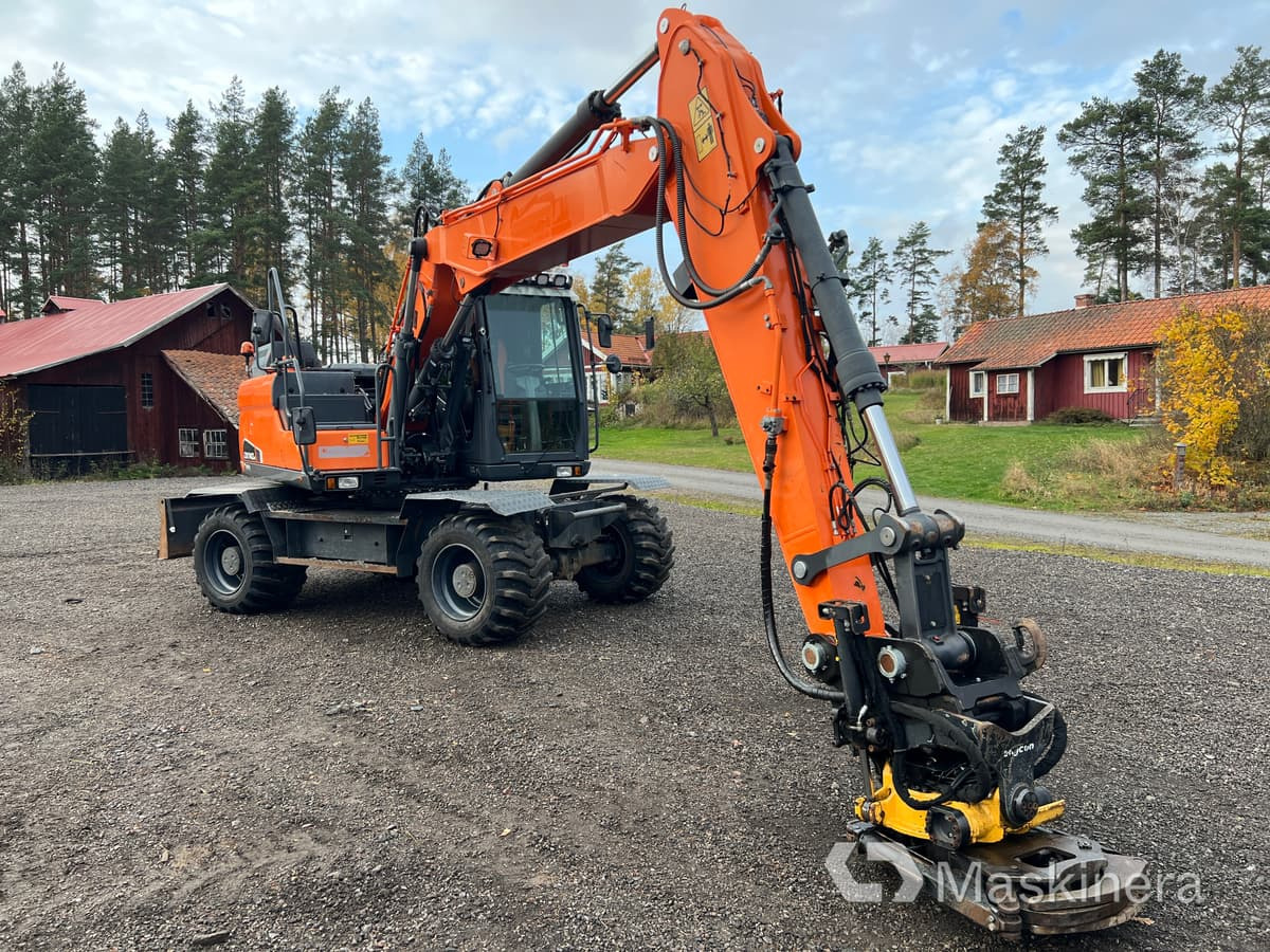 Hjulgrävare Doosan DX140-5 - Ekskavator me zinxhirë: foto 3 Hjulgrävare Doosan DX140-5 - Ekskavator me zinxhirë: foto 3