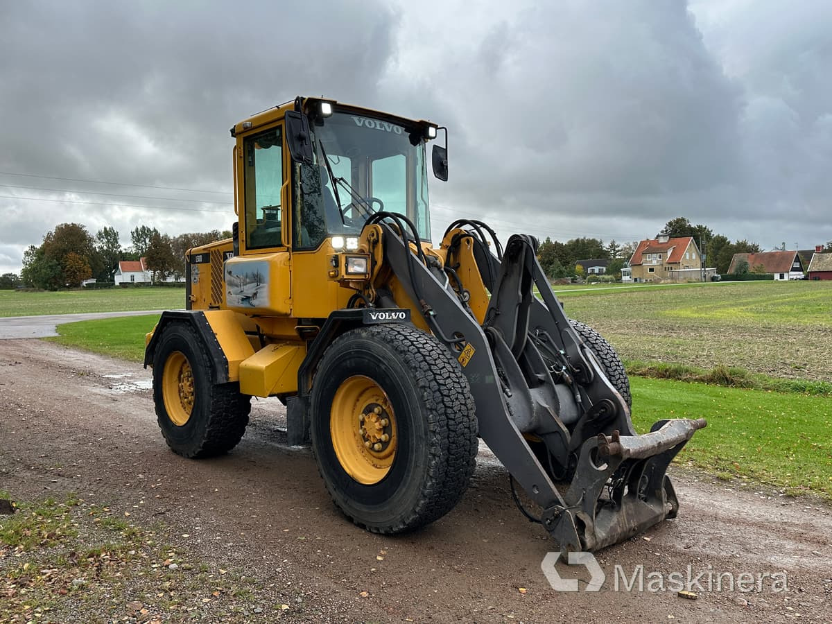 Hjullastare Volvo L50D - Fadrom me goma: foto 1 Hjullastare Volvo L50D - Fadrom me goma: foto 1
