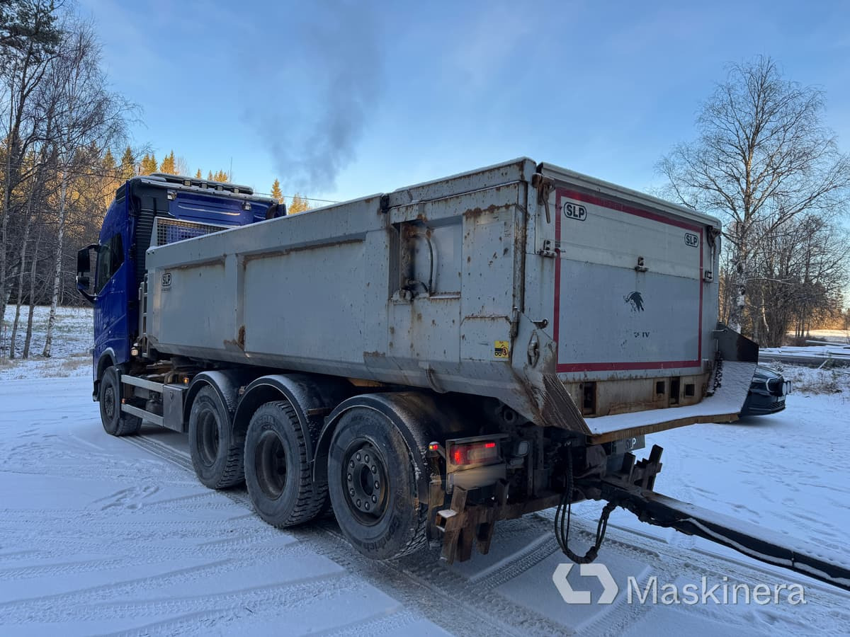 Lastbil Volvo FH16 750 med vagn - Kamion vetëshkarkues, Rimorkio roll-off/ Skip loader: foto 3 Lastbil Volvo FH16 750 med vagn - Kamion vetëshkarkues, Rimorkio roll-off/ Skip loader: foto 3