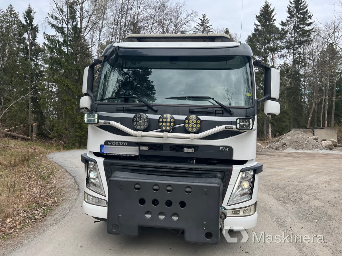 Lastväxlare Volvo FM Plog/Saltutrustad - Kamion vetëngarkues: foto 2 Lastväxlare Volvo FM Plog/Saltutrustad - Kamion vetëngarkues: foto 2