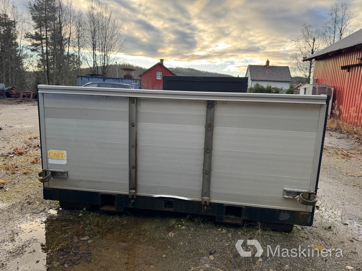 CMT LFL-01 Lastväxlarflak CMT med kranhylsor - Makineritë e tjera: foto 4 CMT LFL-01 Lastväxlarflak CMT med kranhylsor - Makineritë e tjera: foto 4