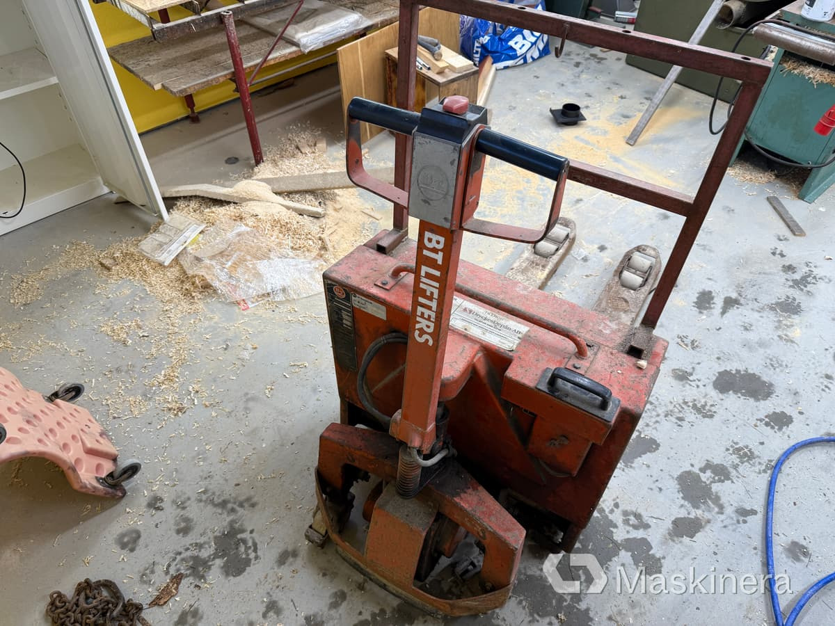 Pallyft BT-truck PPT 1250 E ink laddare - Pirun paletash: foto 5 Pallyft BT-truck PPT 1250 E ink laddare - Pirun paletash: foto 5