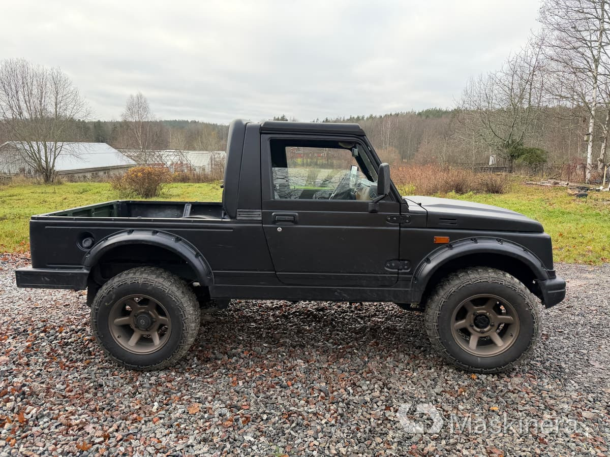 Pickup Suzuki Samurai 1.9TD 4WD - Furgon i vogël: foto 4 Pickup Suzuki Samurai 1.9TD 4WD - Furgon i vogël: foto 4