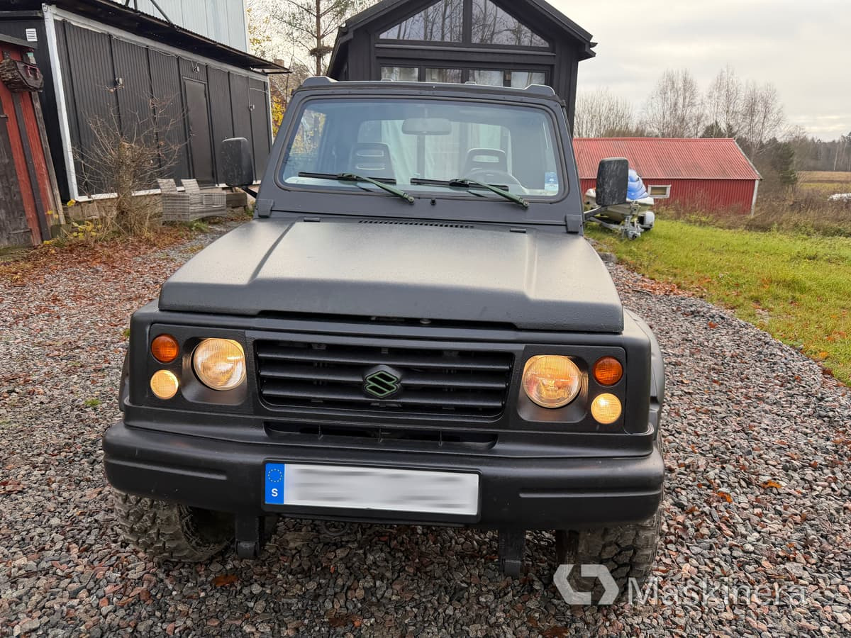 Pickup Suzuki Samurai 1.9TD 4WD - Furgon i vogël: foto 2 Pickup Suzuki Samurai 1.9TD 4WD - Furgon i vogël: foto 2