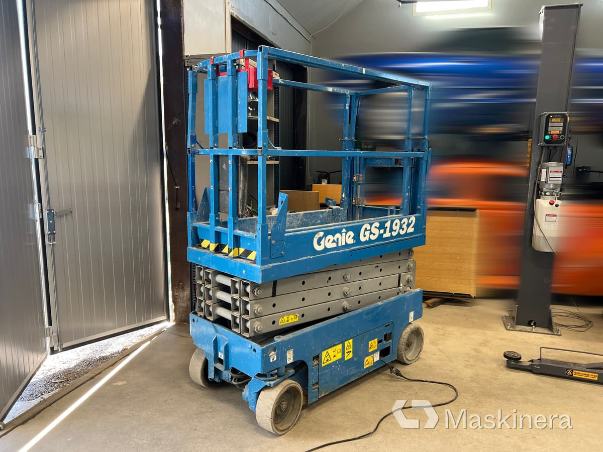 Saxlift Genie GS-1932 - Ngritës gërshërë: foto 3 Saxlift Genie GS-1932 - Ngritës gërshërë: foto 3