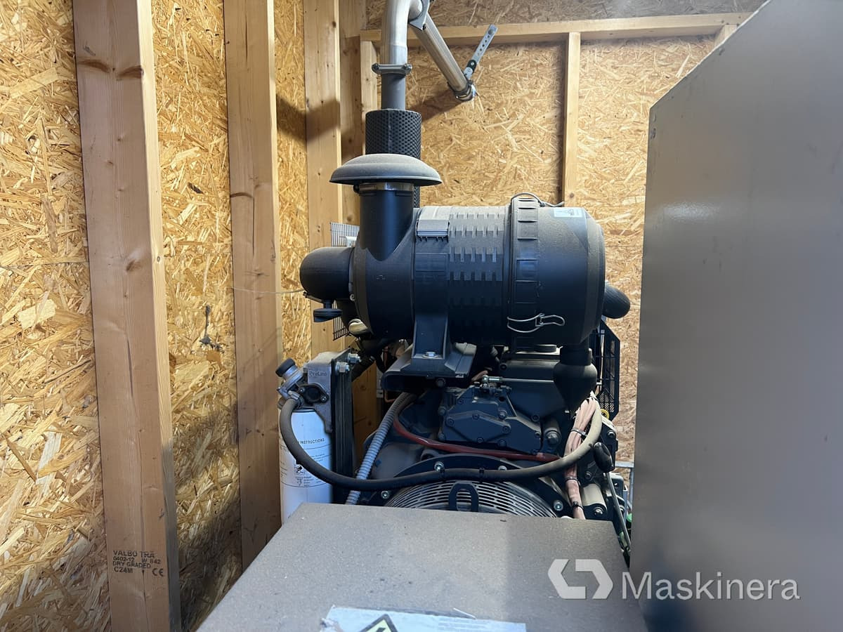 Stationärt reservkraftverk GP84 75 kVA - Set gjeneratori: foto 4 Stationärt reservkraftverk GP84 75 kVA - Set gjeneratori: foto 4