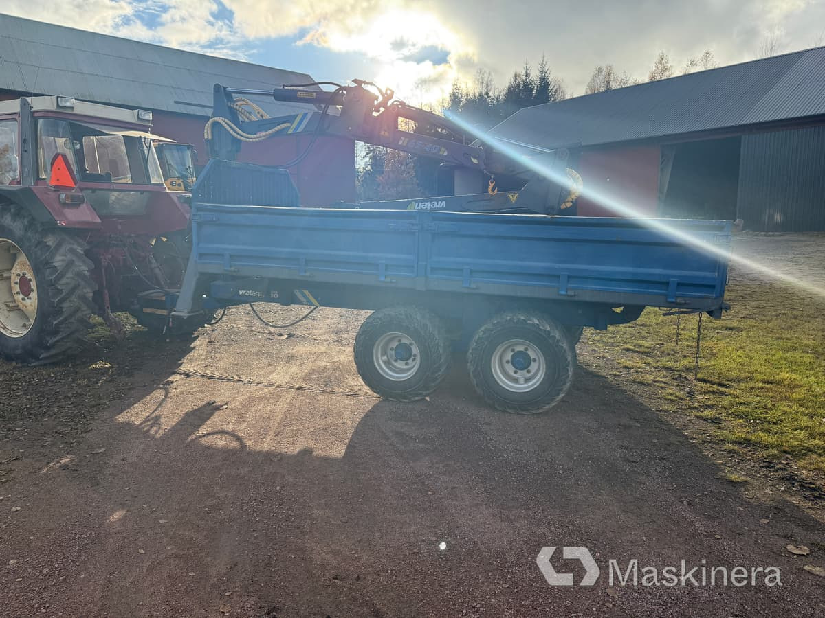 Traktor International 956 AXL med skogsvagn och kran - Traktor: foto 5 Traktor International 956 AXL med skogsvagn och kran - Traktor: foto 5