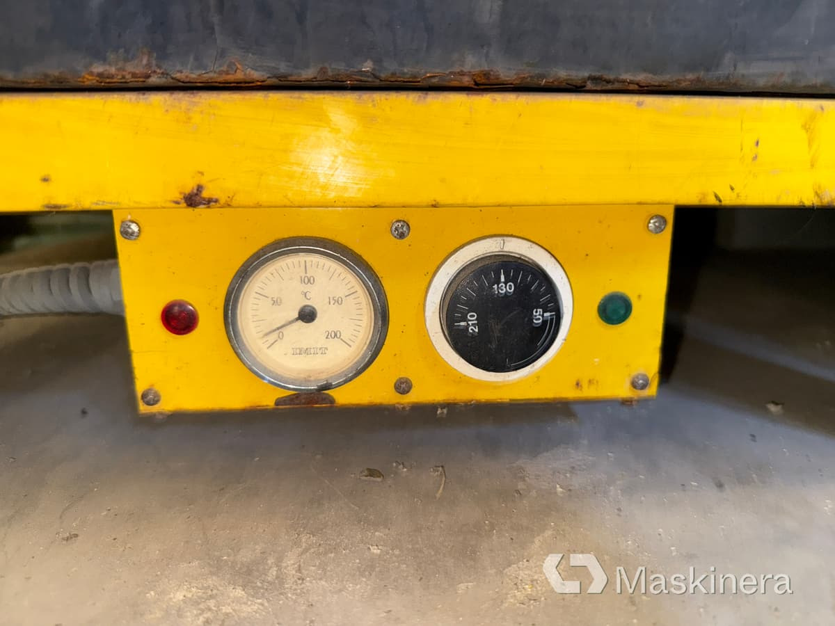 Värmeskåp ESAB SK-40 - Ngrohës ndërtimi: foto 3 Värmeskåp ESAB SK-40 - Ngrohës ndërtimi: foto 3