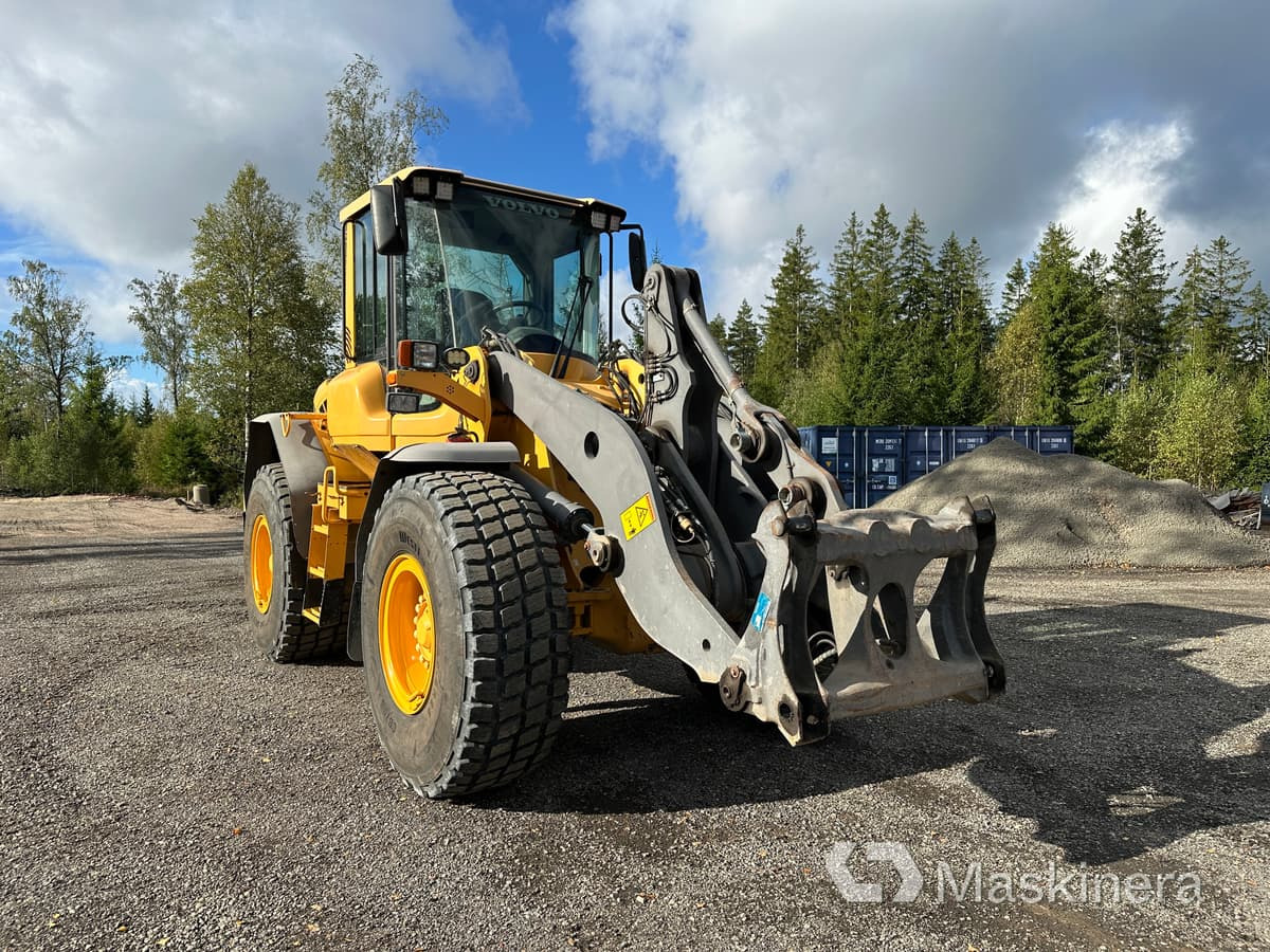 Volvo L90F Hjullastare Volvo L90F - Fadrom me goma: foto 2 Volvo L90F Hjullastare Volvo L90F - Fadrom me goma: foto 2