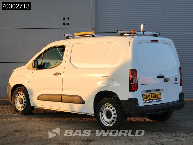 Citroën Berlingo 130pk Emissievrij Automaat Benzine L1H1 Navi Airco Cruise Parkeersensoren Imperiaal L1 Kompakt Airco Cruise control - Furgon i vogël: foto 2 Citroën Berlingo 130pk Emissievrij Automaat Benzine L1H1 Navi Airco Cruise Parkeersensoren Imperiaal L1 Kompakt Airco Cruise control - Furgon i vogël: foto 2