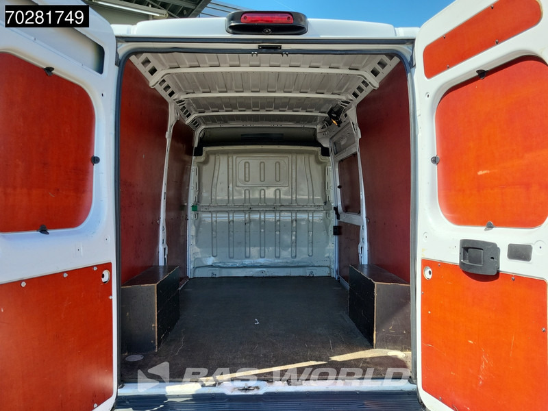 Fiat Ducato 150PK 11m3 Airco Trekhaak Cruise control - Furgon: foto 3 Fiat Ducato 150PK 11m3 Airco Trekhaak Cruise control - Furgon: foto 3