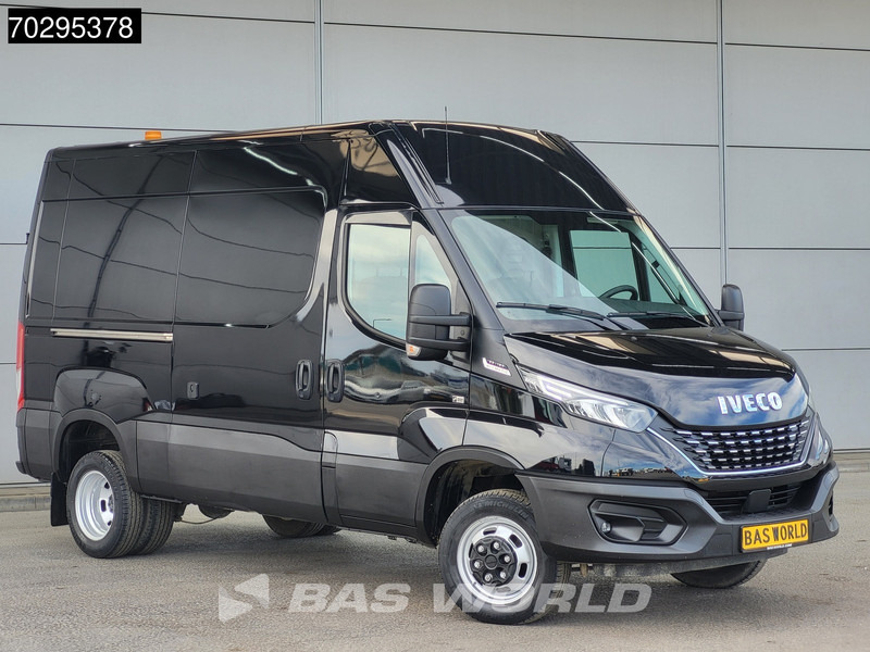 Iveco Daily 35C18 3.0L Automaat L2H2 Dubbellucht 3,5t Trekhaak Navi Airco Cruise Camera Euro6 L2 Airco Trekhaak Cruise control - Furgon: foto 3 Iveco Daily 35C18 3.0L Automaat L2H2 Dubbellucht 3,5t Trekhaak Navi Airco Cruise Camera Euro6 L2 Airco Trekhaak Cruise control - Furgon: foto 3