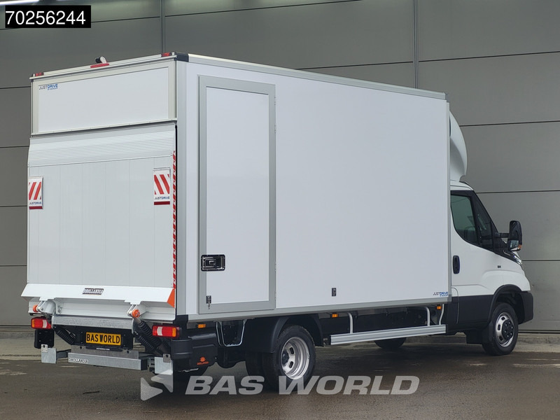 Iveco Daily 35C18 3.0L Automaat Laadklep Zijdeur Dubbellucht Bakwagen 180PK LED Airco Cruise Camera Lat om Lat D'Hollandia Bakwagen Meubelba - Kamioncine me kontinier: foto 5 Iveco Daily 35C18 3.0L Automaat Laadklep Zijdeur Dubbellucht Bakwagen 180PK LED Airco Cruise Camera Lat om Lat D'Hollandia Bakwagen Meubelba - Kamioncine me kontinier: foto 5