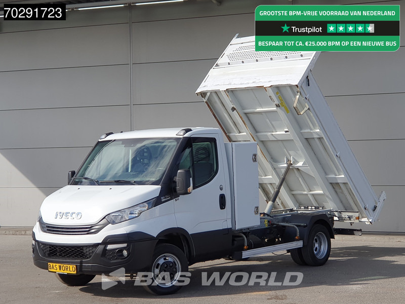 Iveco Daily 35C18 3.0L Automaat Open Laadbak met Kist Dubbellucht 3,5t Trekhaak Airco Euro6 Pritsche Pickup Open Box 2m3 Airco Trekhaak Crui - Kamioncine me karroceri: foto 1 Iveco Daily 35C18 3.0L Automaat Open Laadbak met Kist Dubbellucht 3,5t Trekhaak Airco Euro6 Pritsche Pickup Open Box 2m3 Airco Trekhaak Crui - Kamioncine me karroceri: foto 1
