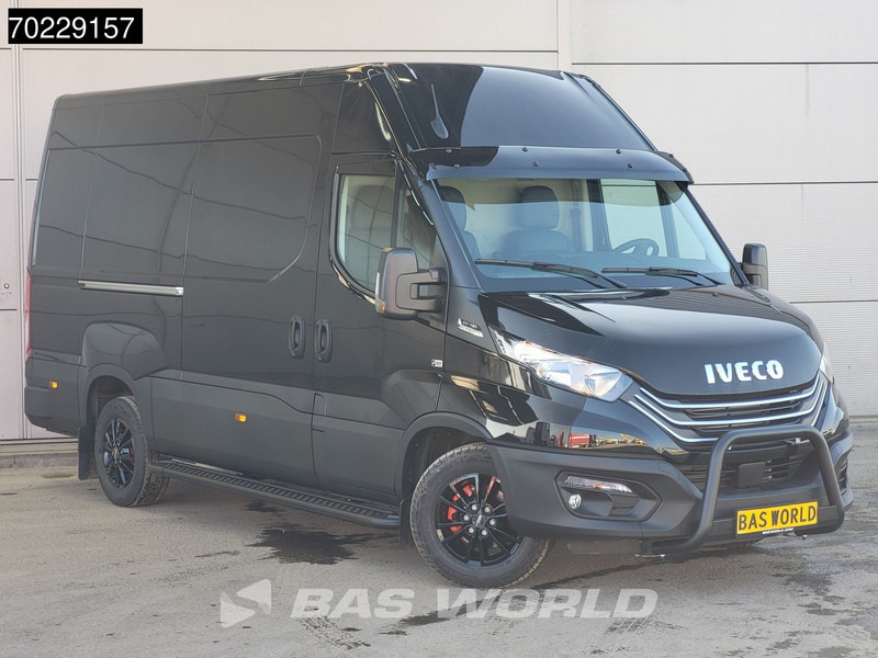 Iveco Daily 35S16 Automaat Black Edition L2H2 Airco Cruise LM-Velgen 3500kg trekgewicht Euro6 L2 12m3 Airco Cruise control - Furgon: foto 2 Iveco Daily 35S16 Automaat Black Edition L2H2 Airco Cruise LM-Velgen 3500kg trekgewicht Euro6 L2 12m3 Airco Cruise control - Furgon: foto 2