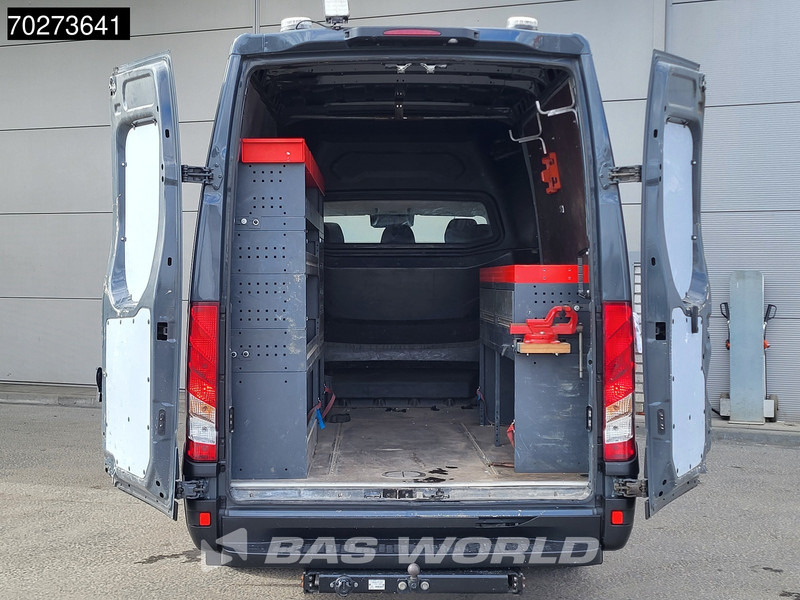 Iveco Daily 35S16 Dubbel Cabine Automaat 3,5t Trekhaak Werkplaatsinrichting LED Airco Cruise Camera Parkeersensoren DC Doka Mixto 8m3 Airco - Furgon: foto 5 Iveco Daily 35S16 Dubbel Cabine Automaat 3,5t Trekhaak Werkplaatsinrichting LED Airco Cruise Camera Parkeersensoren DC Doka Mixto 8m3 Airco - Furgon: foto 5