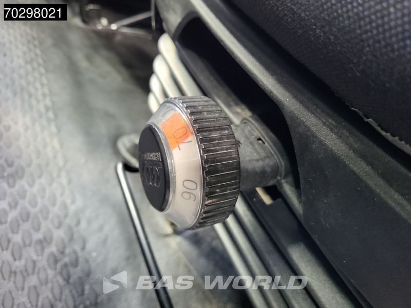 Furgon Iveco Daily 35S18 3.0L Automaat L2H2 3,5t Trekgewicht 180PK LED ACC Navi Airco Euro6 L2 Airco: foto 20 Furgon Iveco Daily 35S18 3.0L Automaat L2H2 3,5t Trekgewicht 180PK LED ACC Navi Airco Euro6 L2 Airco: foto 20