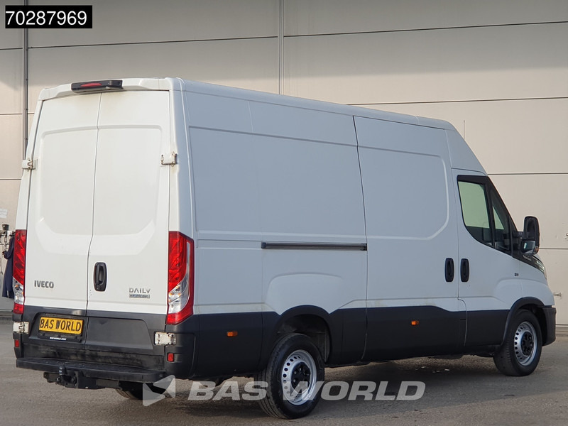 Iveco Daily 35S18 3.0L Automaat L2H2 3,5t Trekhaak 180PK LED Navi Airco Cruise Camera Euro6 L2 12m3 Airco Trekhaak Cruise control - Furgon: foto 3 Iveco Daily 35S18 3.0L Automaat L2H2 3,5t Trekhaak 180PK LED Navi Airco Cruise Camera Euro6 L2 12m3 Airco Trekhaak Cruise control - Furgon: foto 3