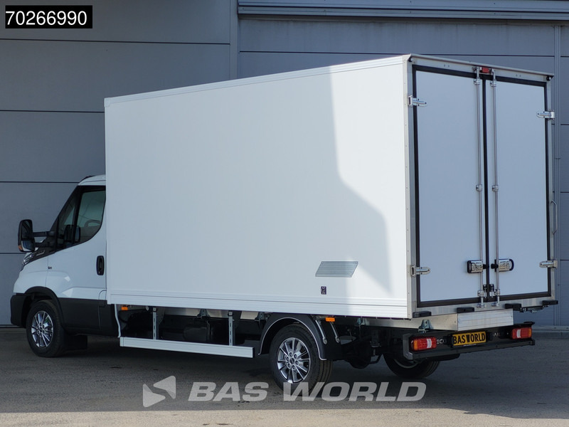 Iveco Daily 35S18 3.0L Koelwagen Vriezer Thermoking V-200 MAX 220V stekker -18 LED Navi Airco ACC Koel Koeler Kühler Kühlwagen Bakwagen Kühl - Furgon frigorifer: foto 2 Iveco Daily 35S18 3.0L Koelwagen Vriezer Thermoking V-200 MAX 220V stekker -18 LED Navi Airco ACC Koel Koeler Kühler Kühlwagen Bakwagen Kühl - Furgon frigorifer: foto 2