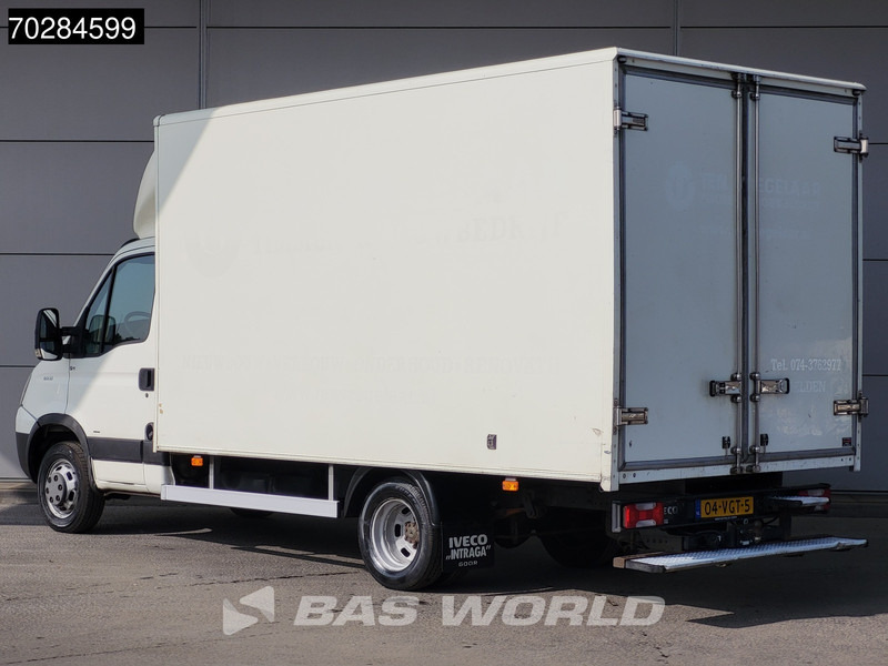 Iveco Daily 40C15 3.0L Bakwagen met achterdeuren APK 04-26 Trekhaak Koffer Meubelbak 19m3 Trekhaak - Kamioncine me kontinier: foto 2 Iveco Daily 40C15 3.0L Bakwagen met achterdeuren APK 04-26 Trekhaak Koffer Meubelbak 19m3 Trekhaak - Kamioncine me kontinier: foto 2